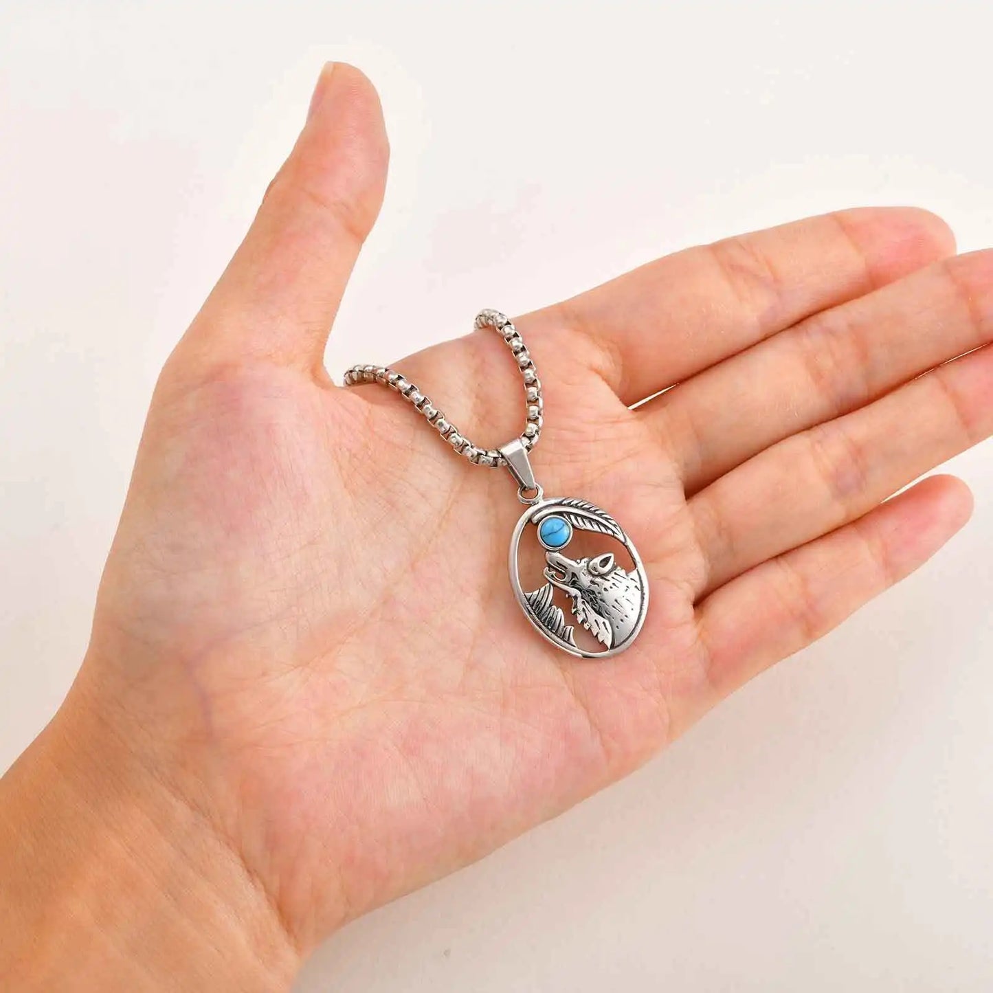 Wolf Head Turquoise Pendant Necklace for Men