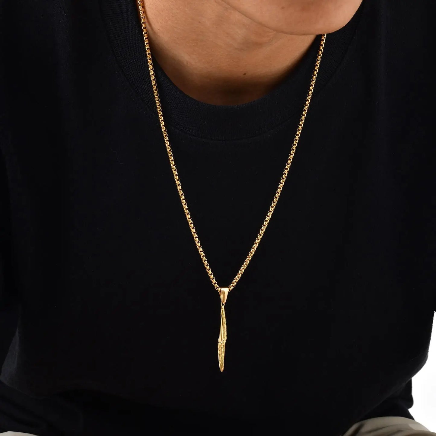 Hammered Bar Pendant Necklace for Men