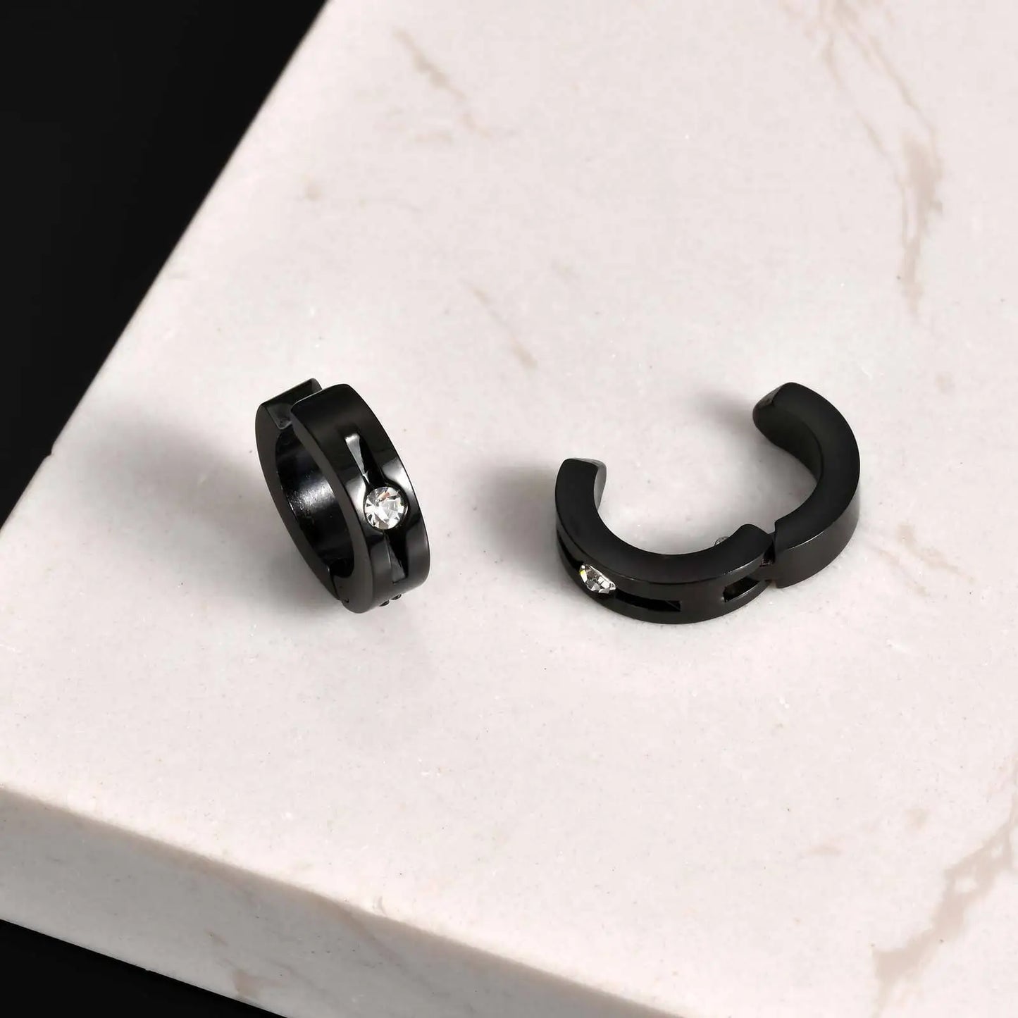 Stainless Steel Zircon Ear Clip Black