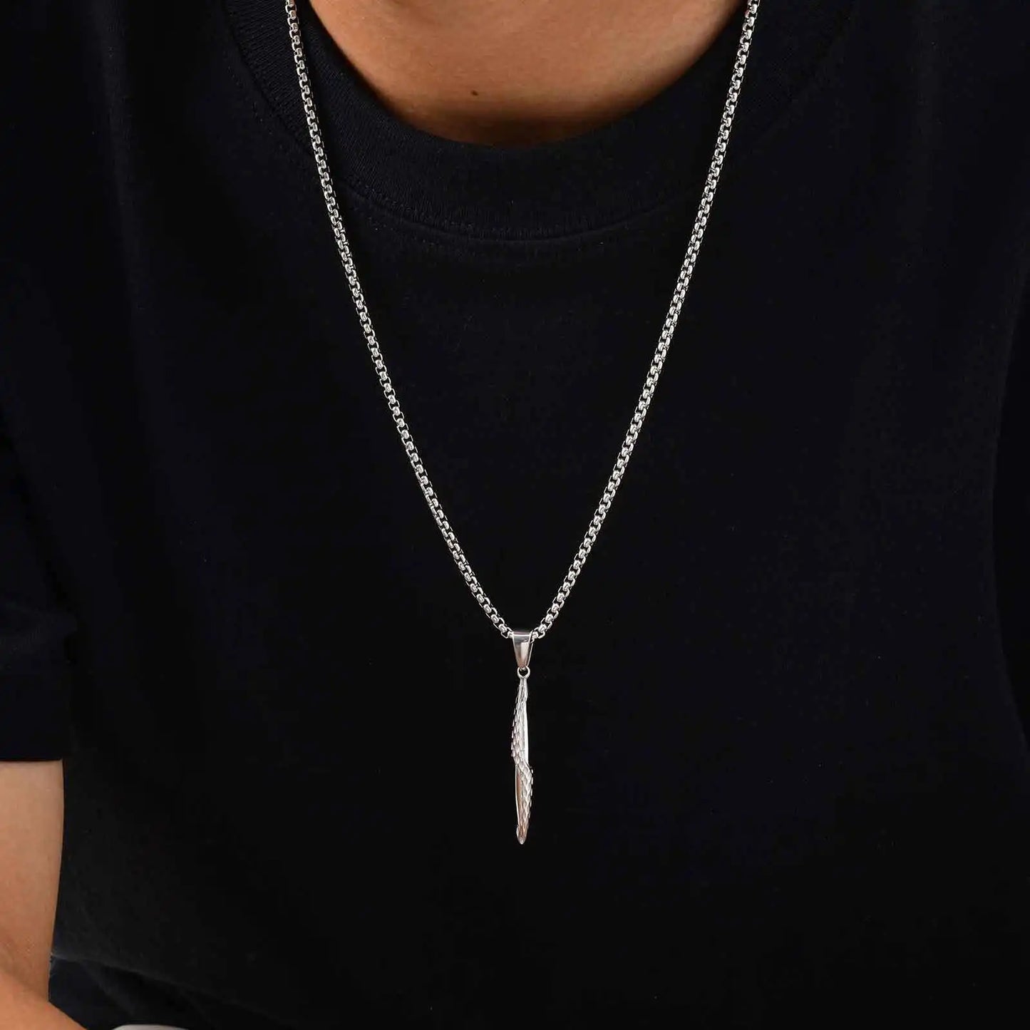 Hammered Bar Pendant Necklace for Men